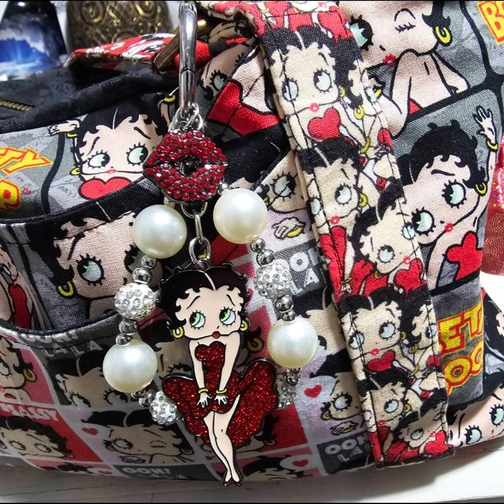 Betty Boop Pearl & Rhinestone Bag Charm Keychain NWT - Picture 10 of 11